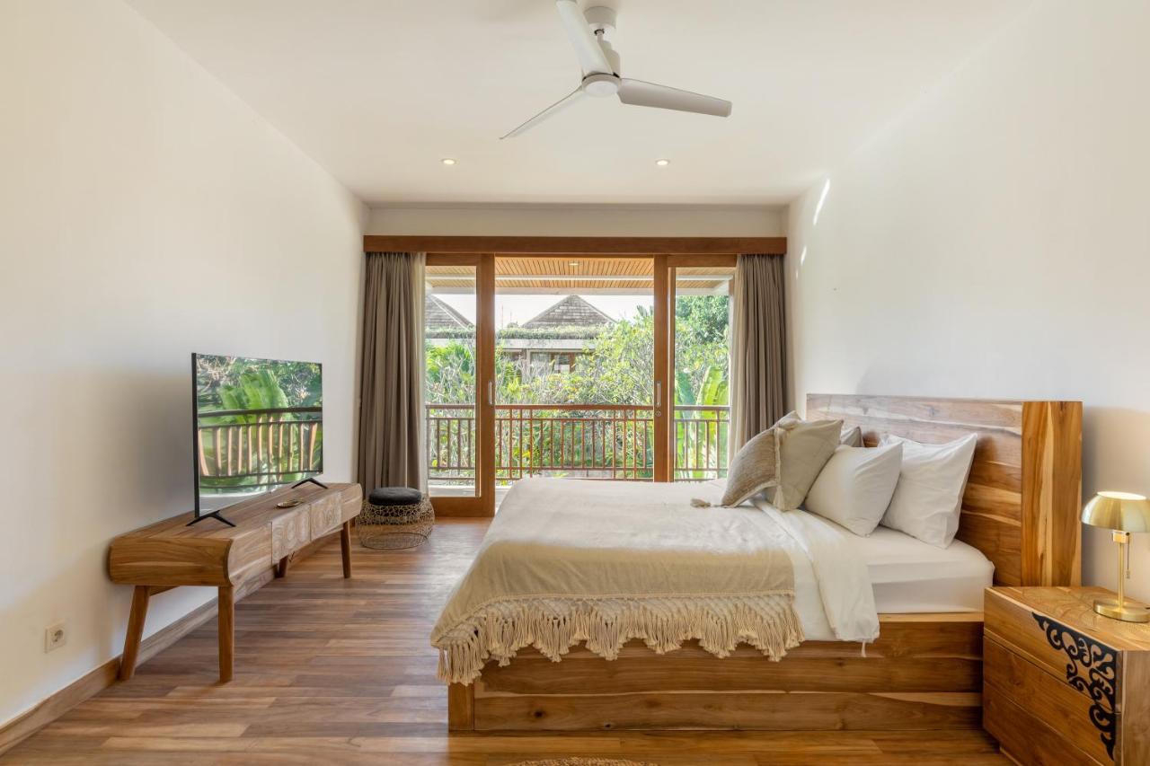 Villa Lumut 3 Bedrooms Central Seminyak Luaran gambar