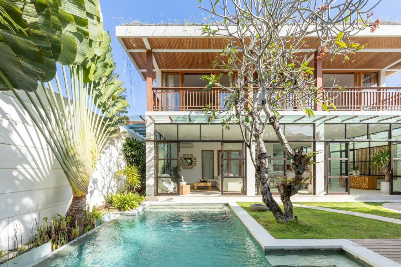 Villa Lumut 3 Bedrooms Central Seminyak Luaran gambar
