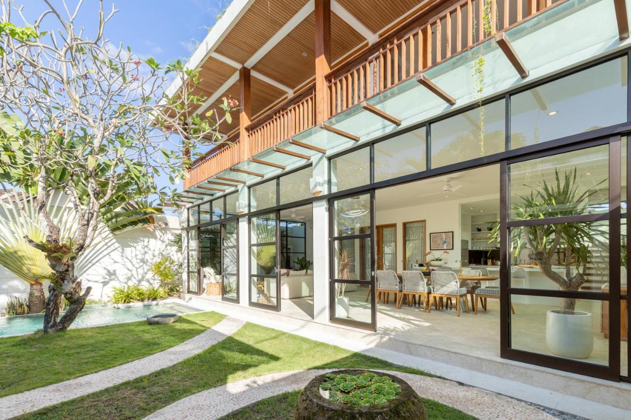 Villa Lumut 3 Bedrooms Central Seminyak Luaran gambar